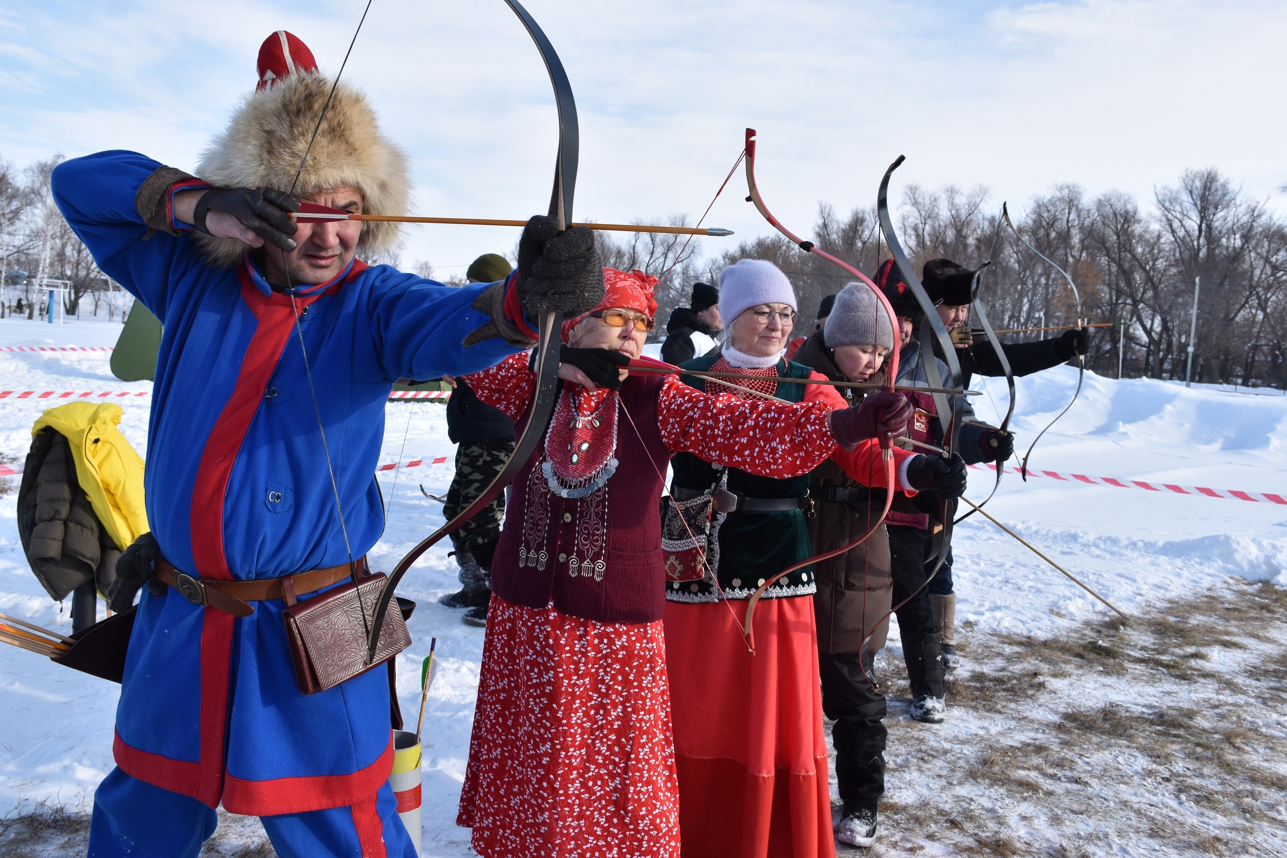 Аҡъярҙа – ҡышҡы уйындар