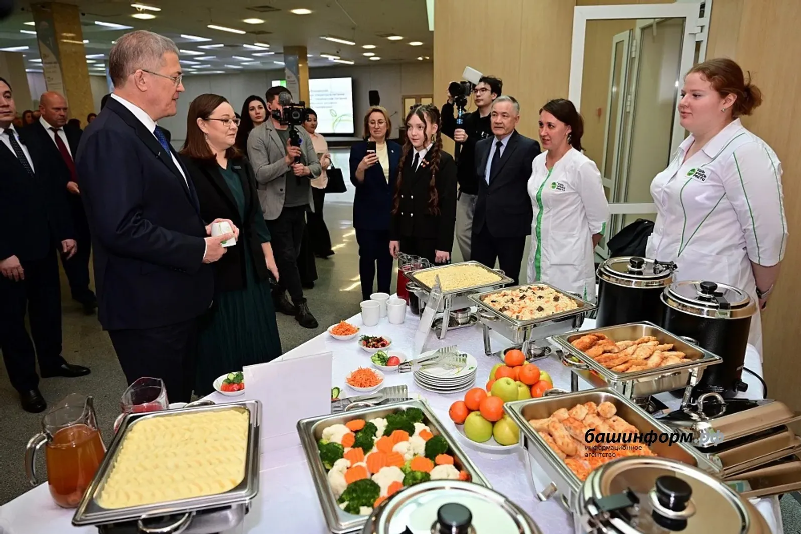 Тәмле, туҡлыҡлы һәм файҙалы: Башҡортостанда мәктәп туҡланыуы системаһы