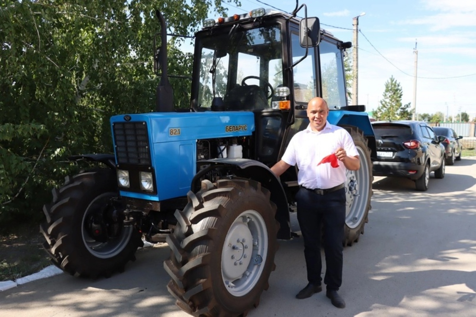Атингән ауыл биләмәһенә яңы трактор