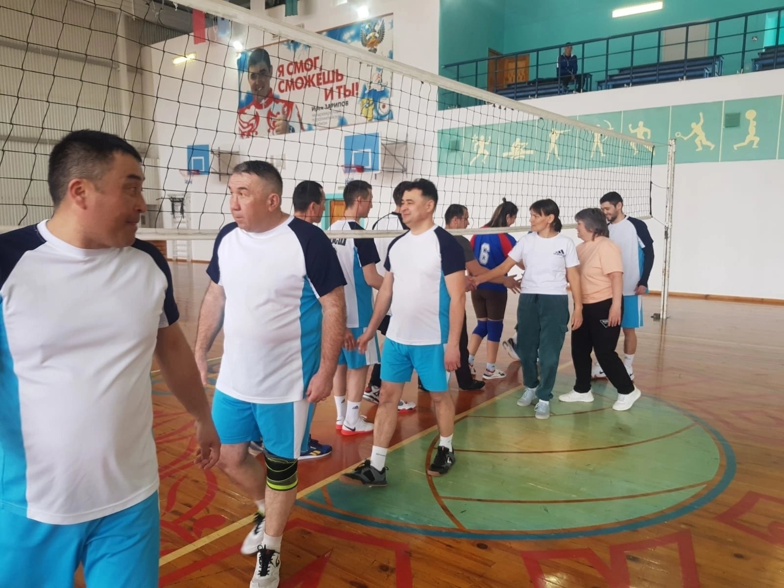Аҡъяр ауылының спорт мәктәбендә волейбол буйынса турнир үтте