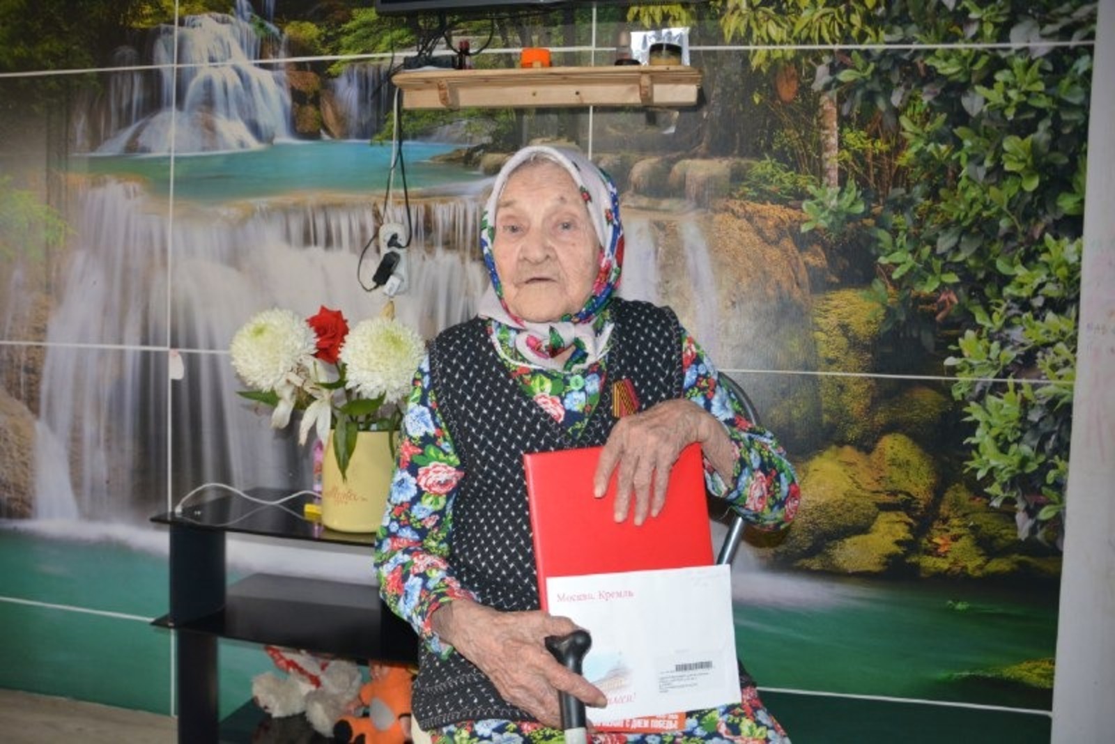 Владимир Путин Башҡортостандан тыл хеҙмәтсәнен 95 йәше менән ҡотланы