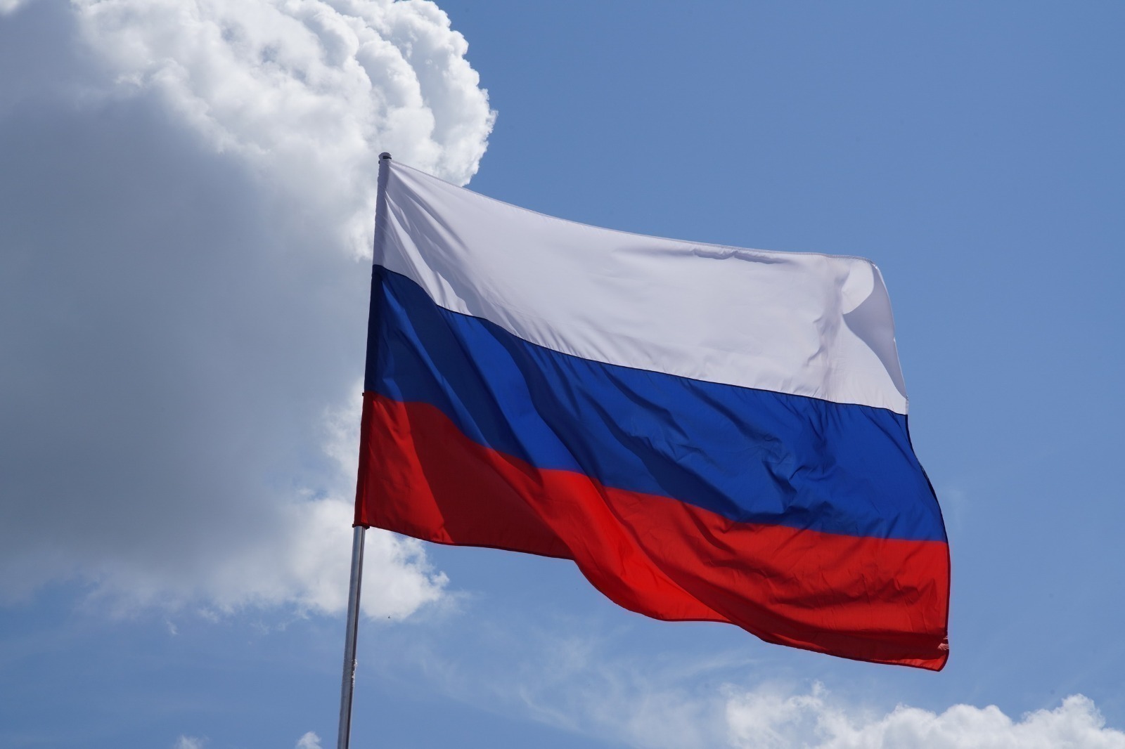 Ауыр атлеттар халыҡ-ара турнирҙарҙа Рәсәй флагы һәм гимны менән сығыш яһай