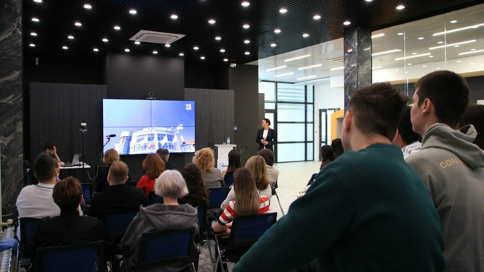 Өфөләге «Лекторий НОЦ»та ғилми брендтың уңышы серҙәрен астылар