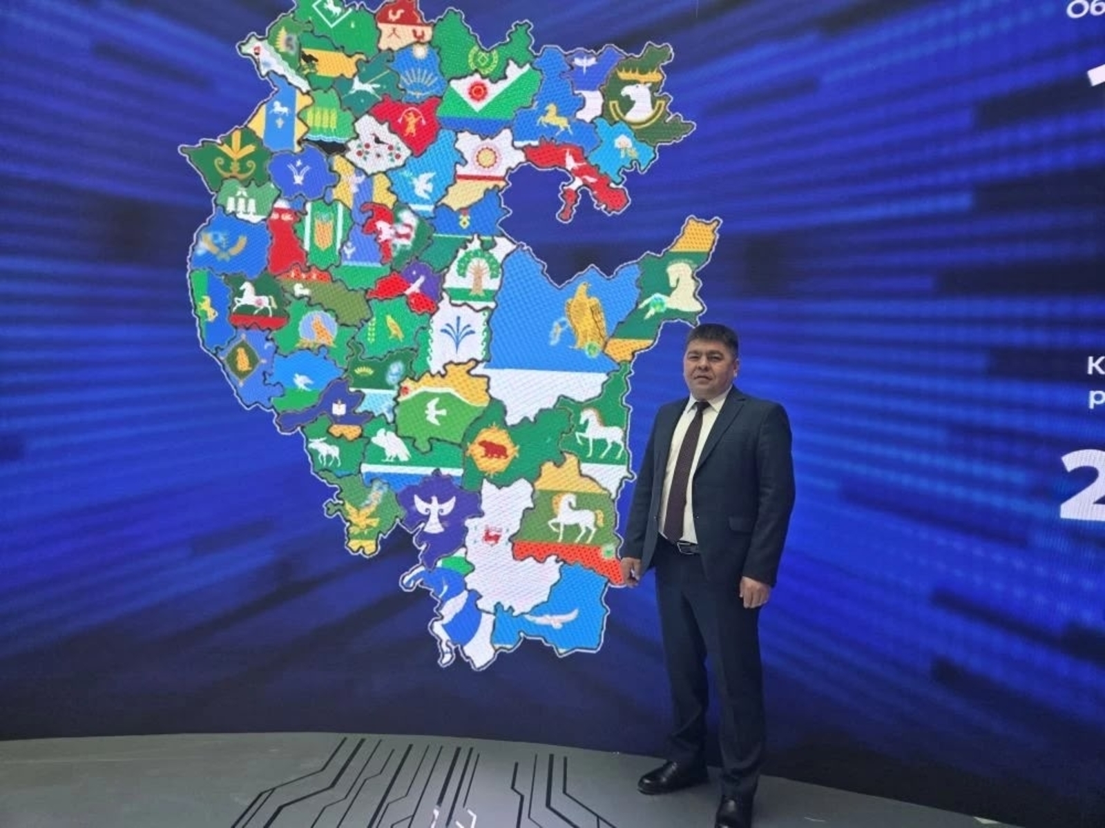 Барыһы ла еңеү өсөн!