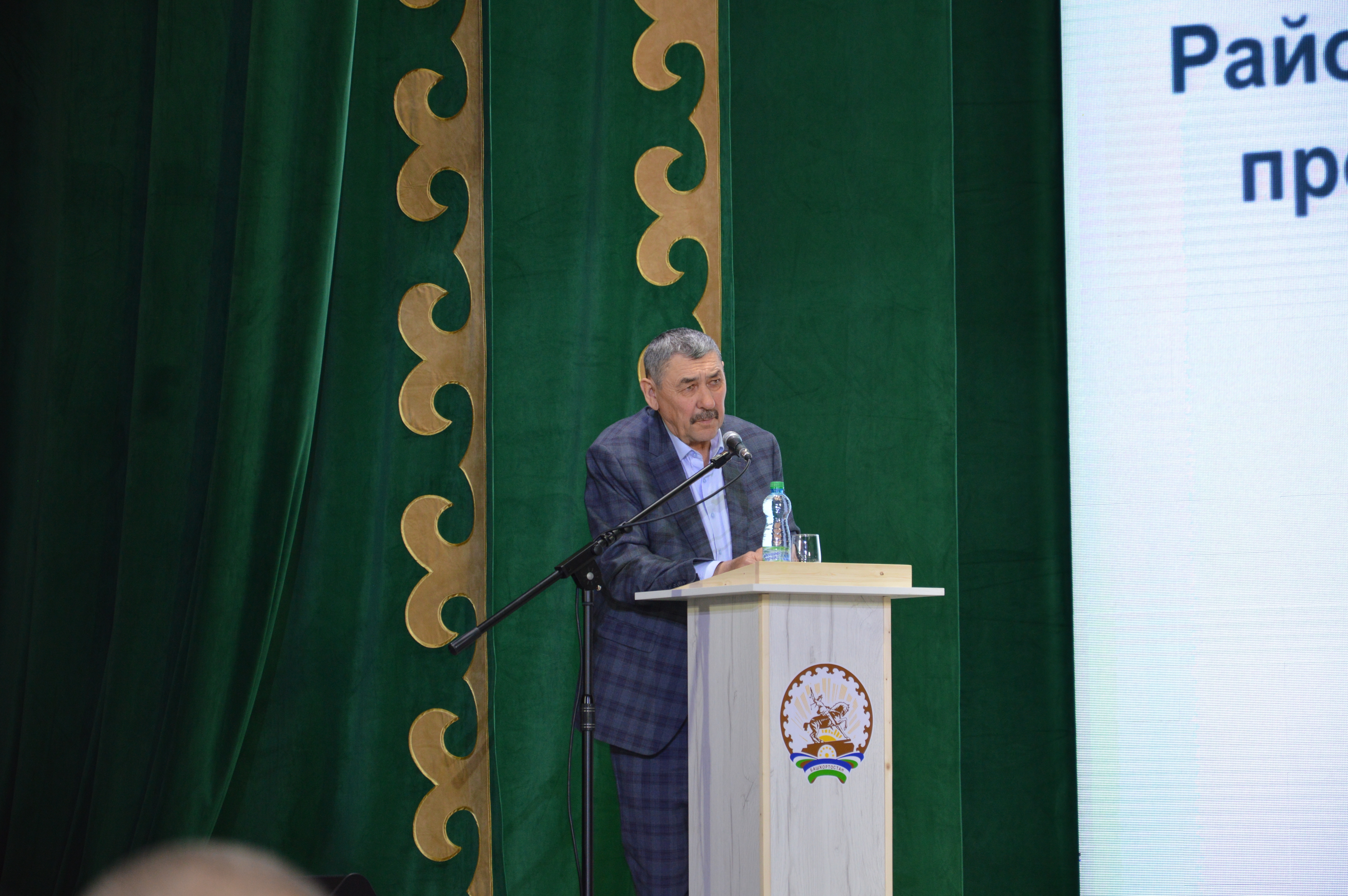 Ауыл хужалығы эшсәндәре яҙғы баҫыу эштәренә әҙерләнә