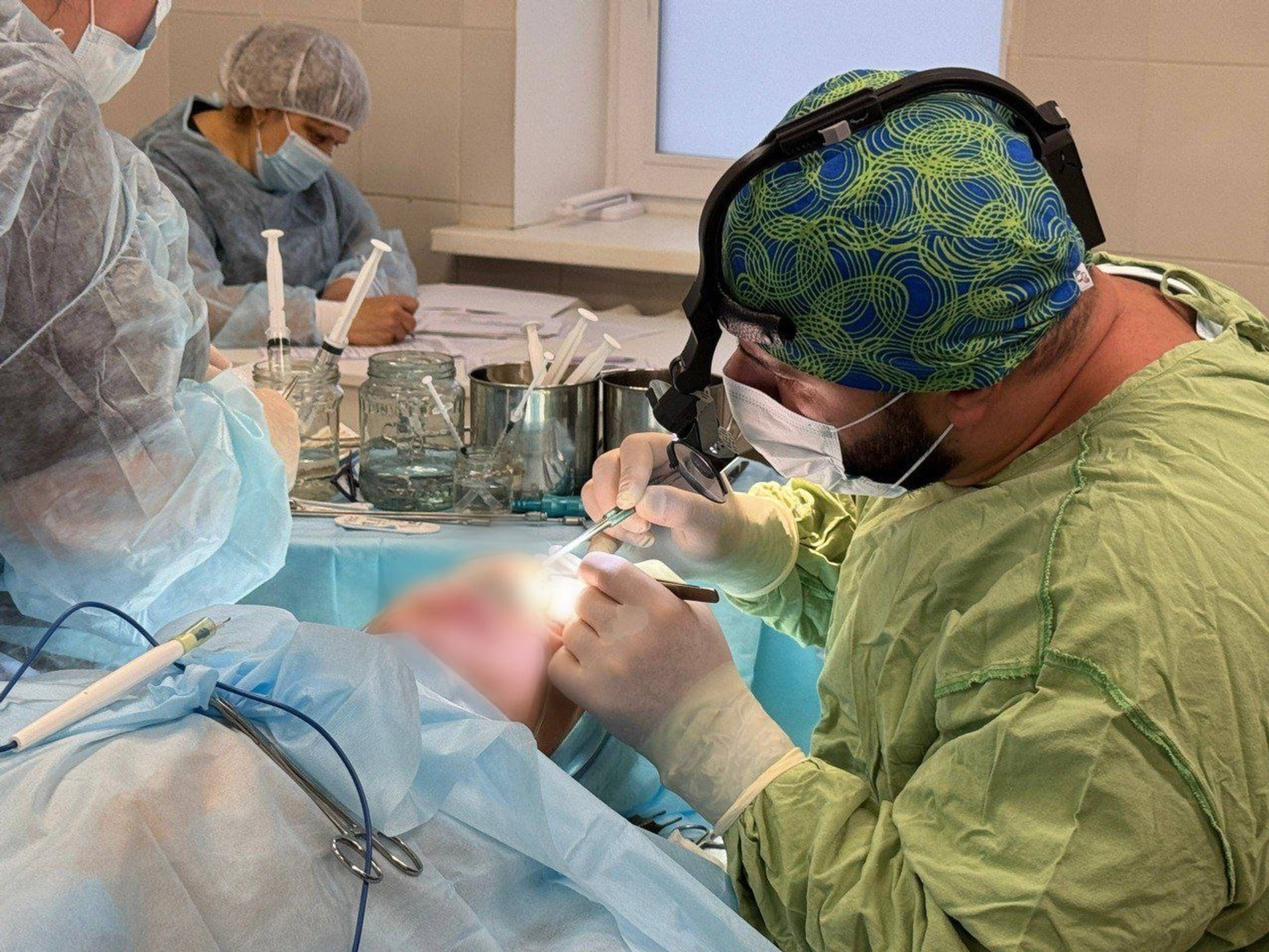 Яугиргә пластик операция яһалды