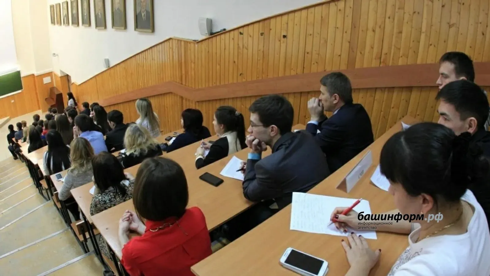 МХО-ла һәләк булған яугирҙәрҙең тол ҡатындары вузға бушлай уҡырға инергә мөмкин