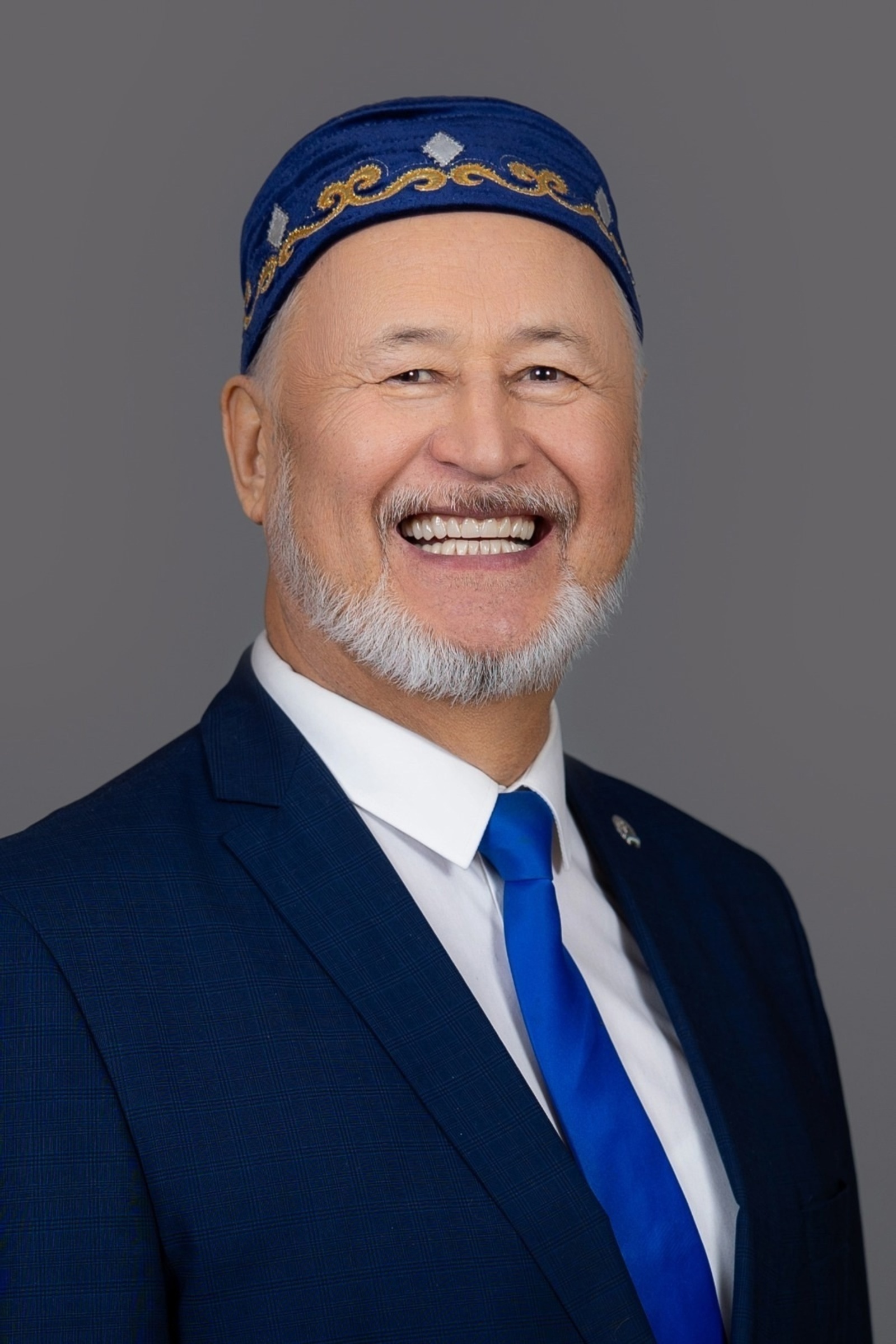 Хөрмәтулла Үтәшев тәүге тапҡыр нисек аҡса эшләгән?