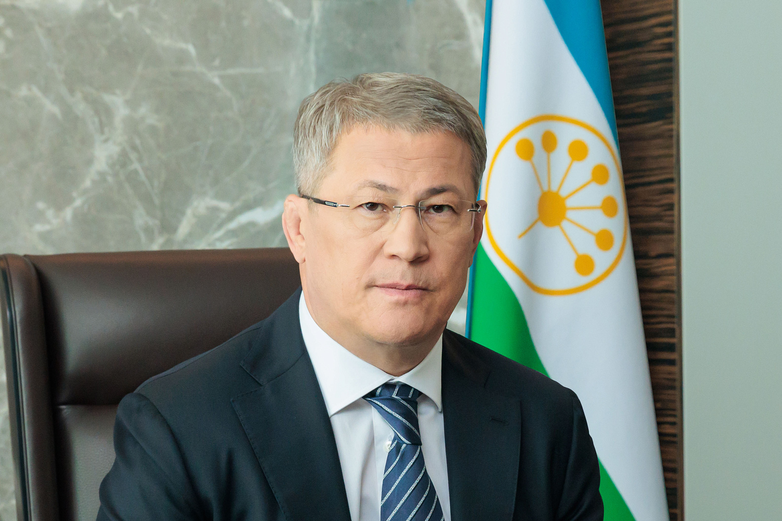 Радий Хәбиров губернаторҙар араһында үҙ позицияһын нығытты