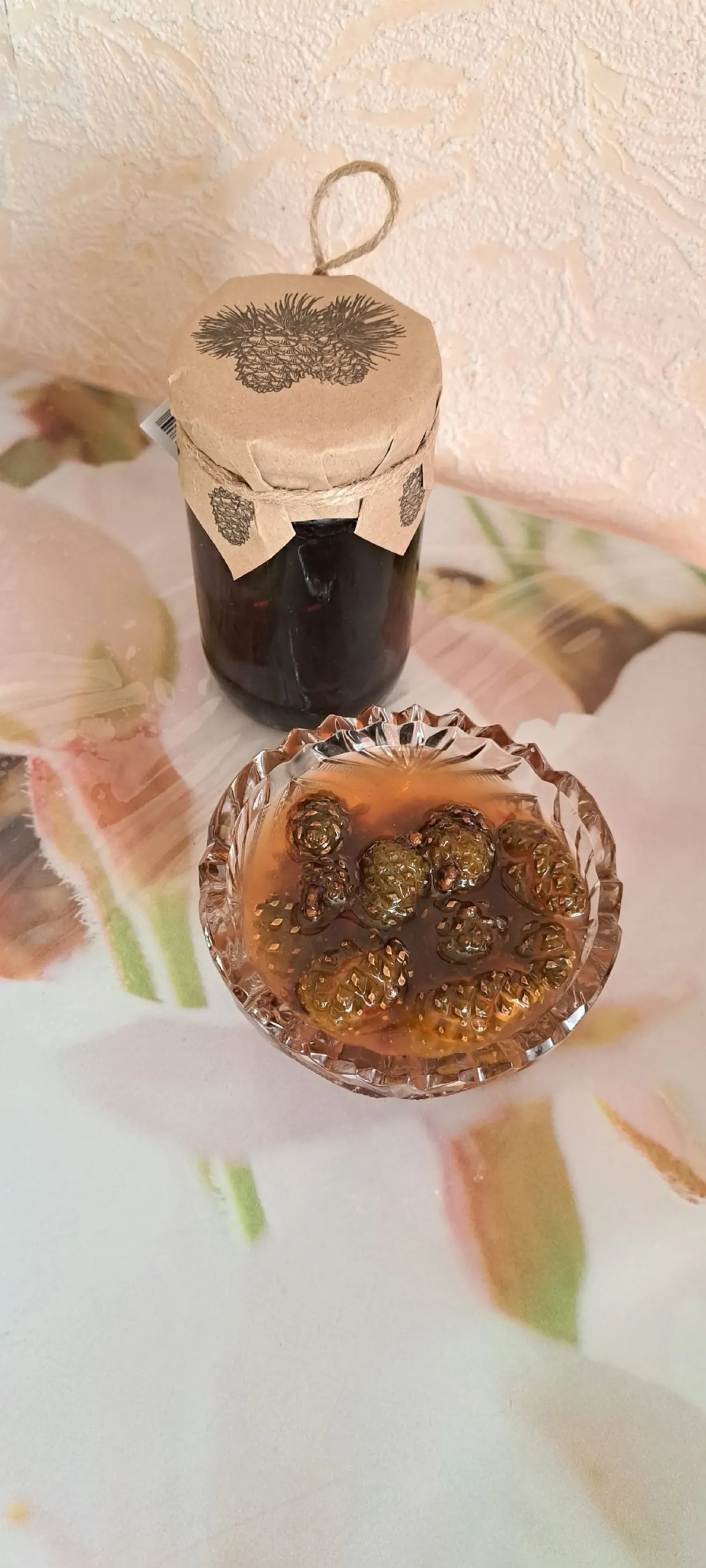 Ҡарағай тубырсығынан ҡайнатма