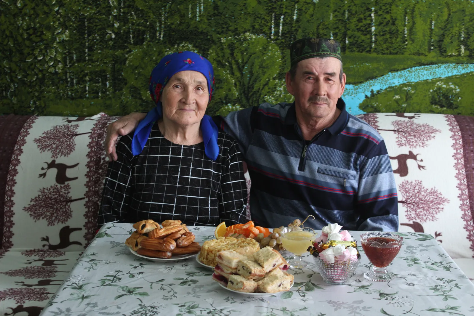 Бер һуҡмаҡтан парлап баралар